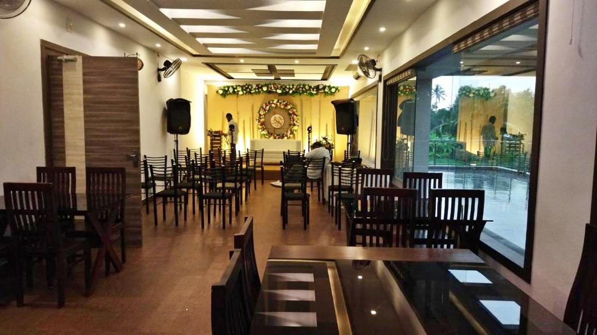 Nadhiyoram River Retreat Kochi Екстер'єр фото