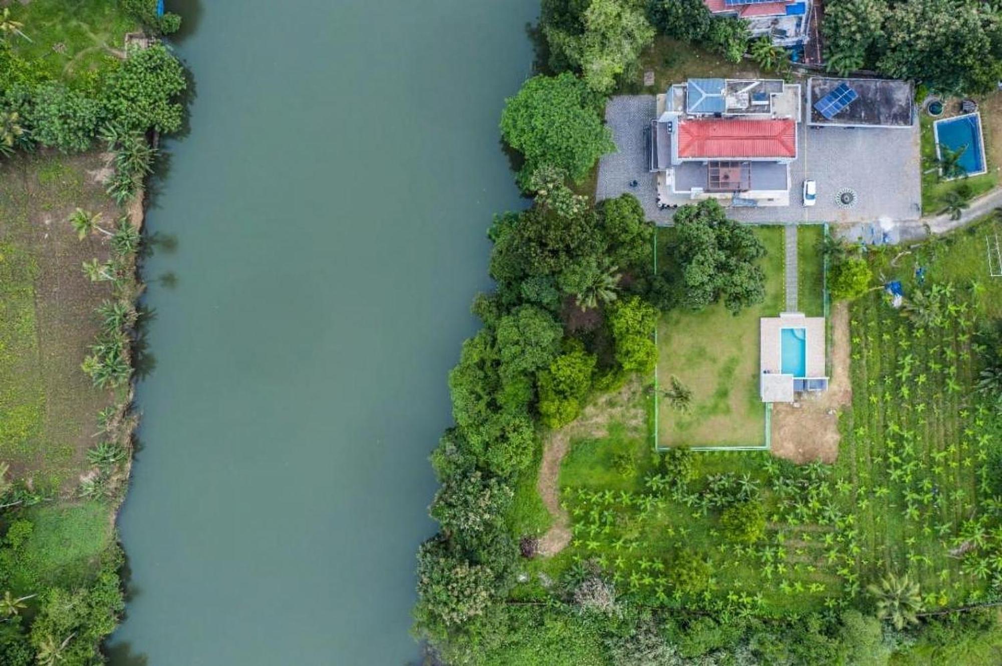 Nadhiyoram River Retreat Kochi Екстер'єр фото