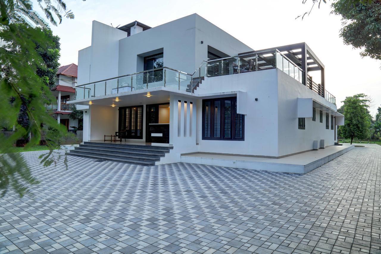 Nadhiyoram River Retreat Kochi Екстер'єр фото